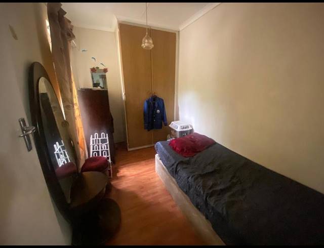 5 BEDROOM HOUSE FOR SALE IN CRYSTAL PARK